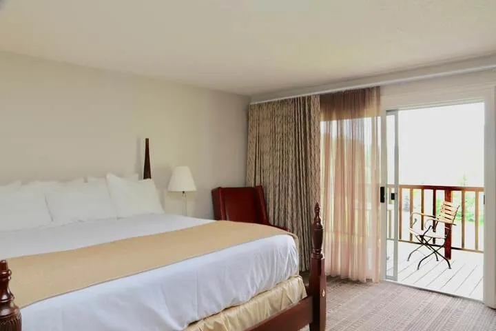 Room 5 of 37