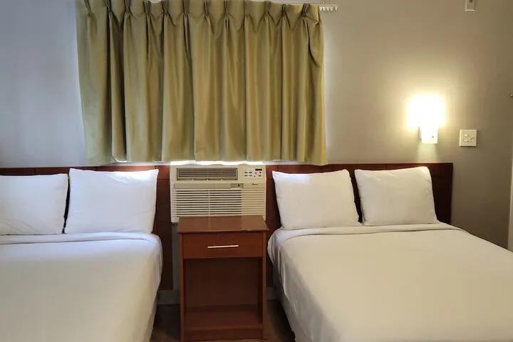 Room 4 of 36