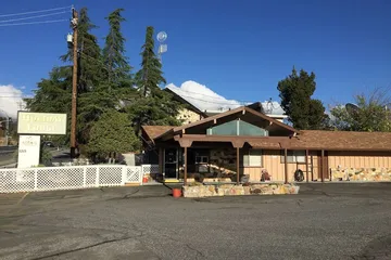 Holiday Lodge