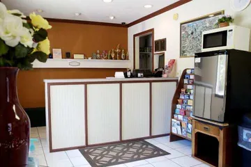 Red Carpet Inn & Suites