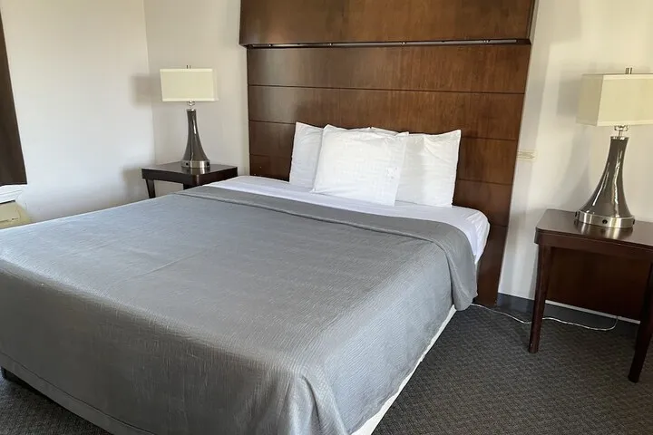 Room 2 of 21