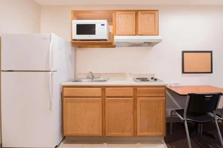 Room 5 of 12