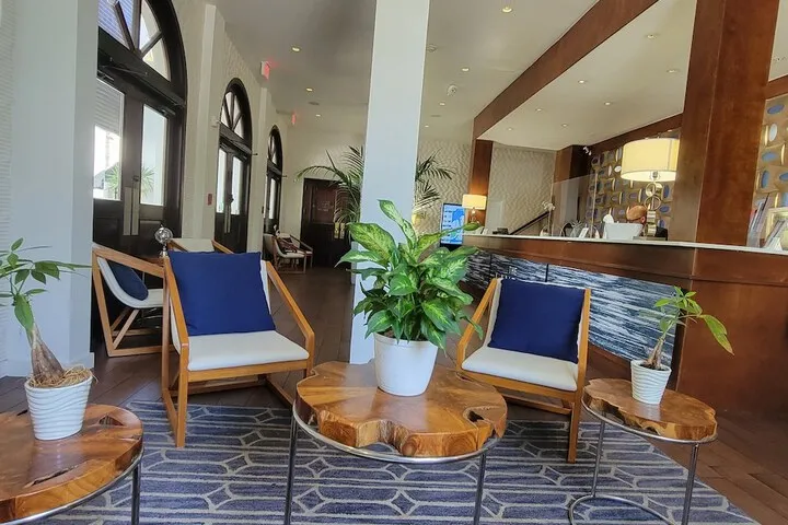 Hotel Interior 5 of 38