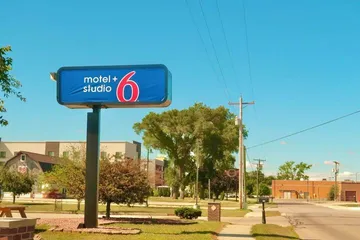 Motel 6 Elkhart IN