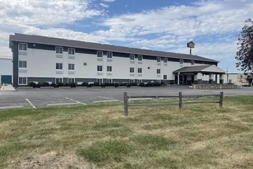 Countryside Inn & Suites