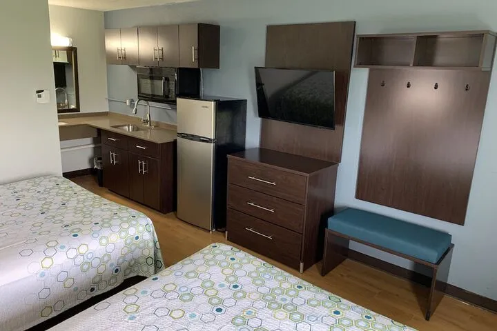 Room 5 of 20