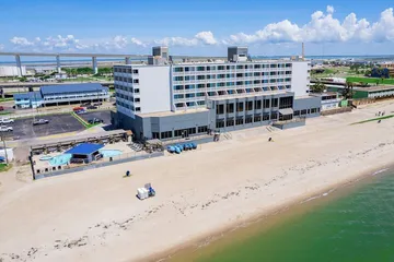 DoubleTree by Hilton Corpus Christi Beachfront