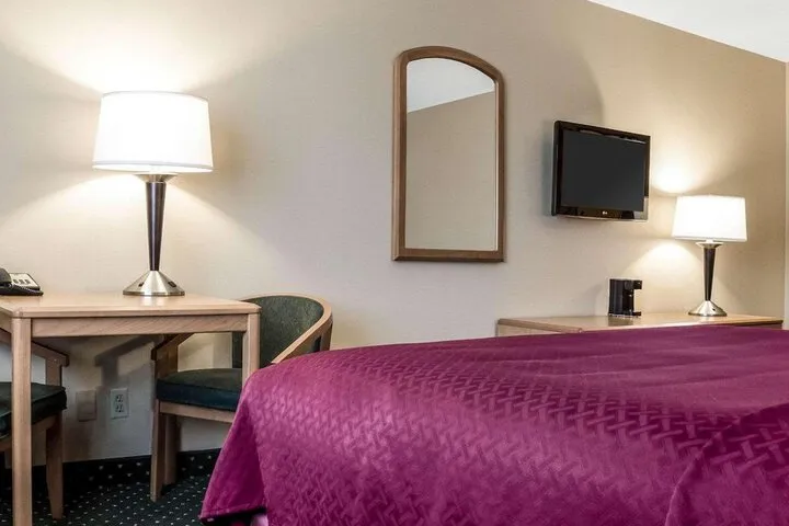 Room 5 of 27