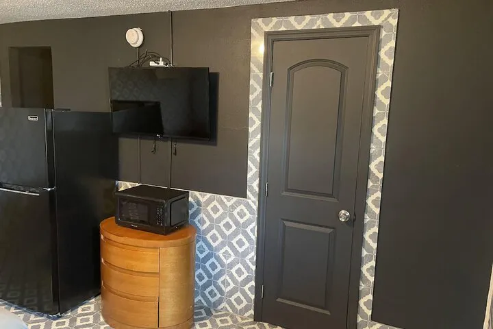 Room 3 of 5