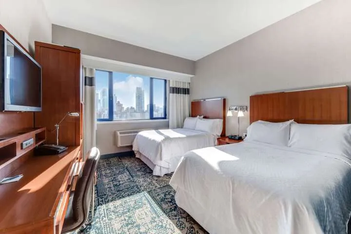 Room 3 of 35