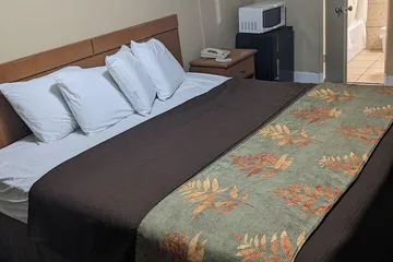 Rainbow Motel