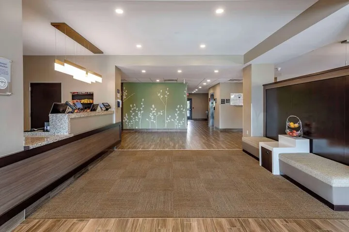 Hotel Interior 3 of 32