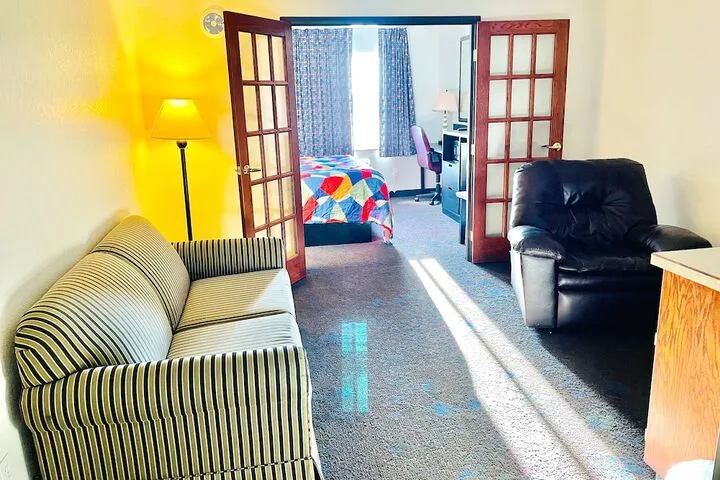 Room 5 of 22