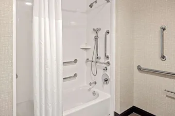 Hampton Inn & Suites Cincinnati West