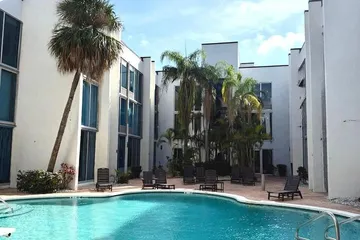 Tropical Palms Hotel