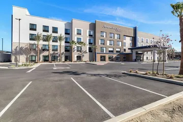 Hampton Inn & Suites Corona Ca