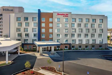 Hampton Inn by Hilton St. Louis Airport