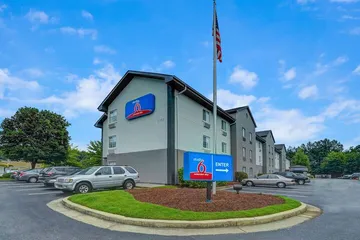 Studio 6 Duluth GA - Near Gas South District