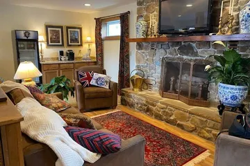 The Inn at Shady Lawn