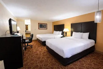 Sturgis Lodge & Suites Travelodge by Wyndham