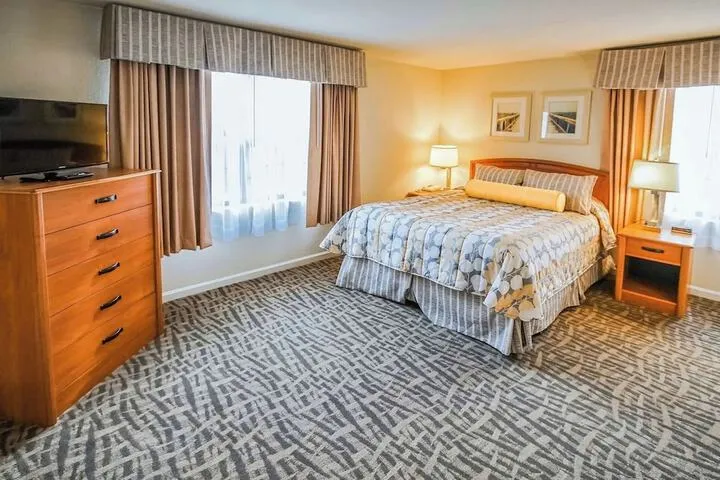 Room 5 of 38