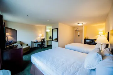 Greystone Inn and Suites