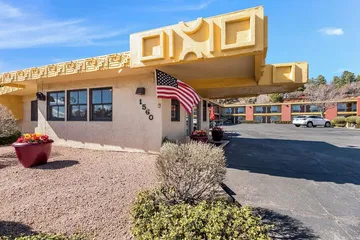 Kings House Motor Hotel a Dazzler Select by Wyndham