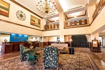 Grand Plaza Hotel & Conference Center