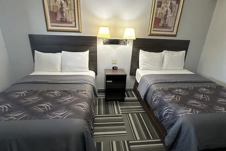 Room 5 of 13