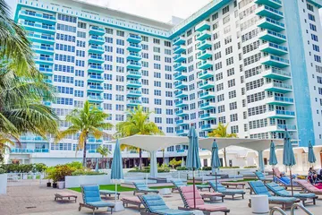 Seacoast Suites on Miami Beach