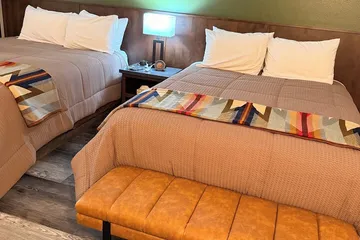 Ninepipes Lodge