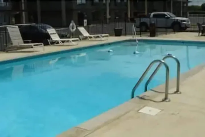 Pool 5 of 16