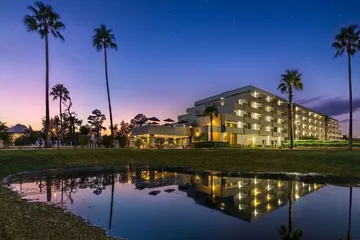 Palazzo Lakeside Hotel