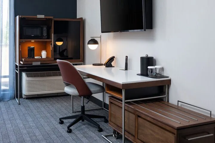 Room 5 of 31