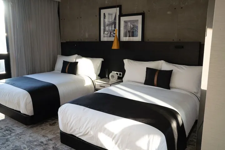 Room 4 of 41