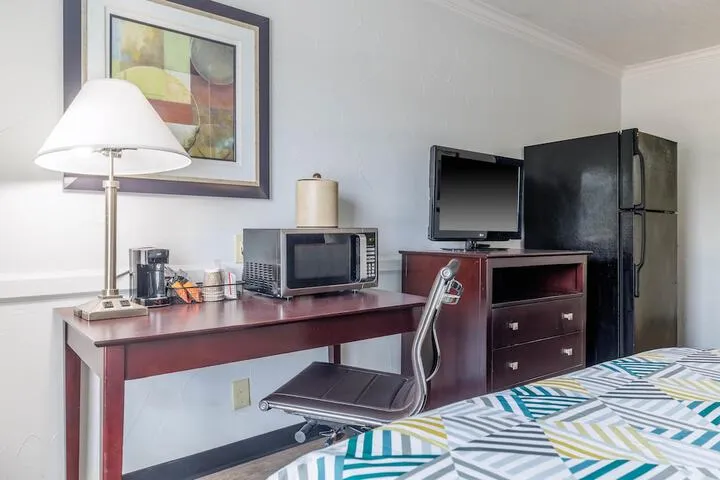 Room 5 of 21
