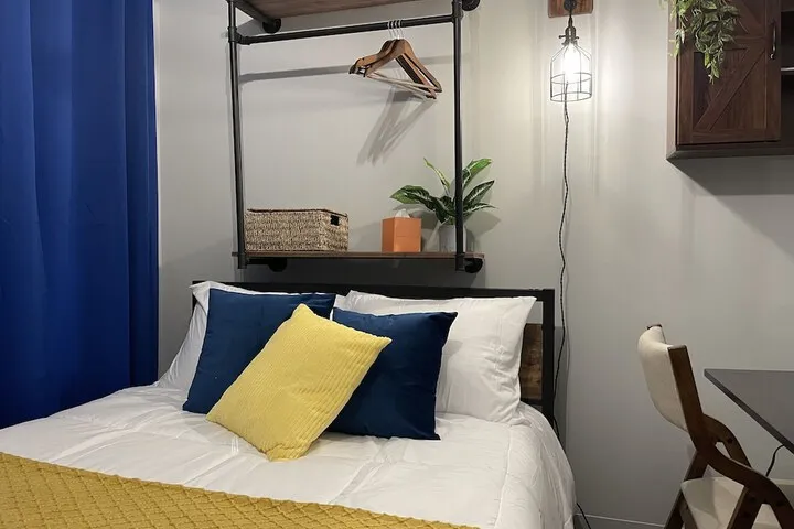 Room 3 of 25