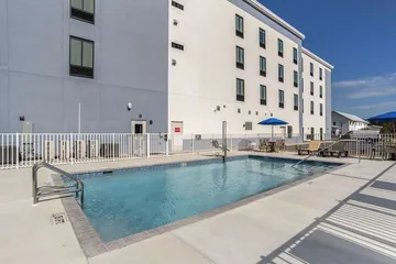 Comfort Inn & Suites Panama City Beach - Pier Park Area