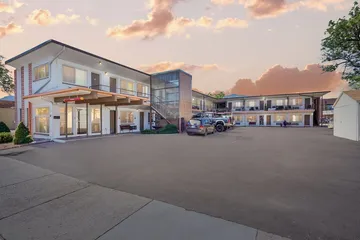 Nevada Flats Hotel
