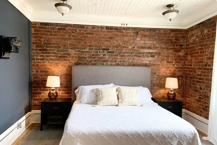 Room 4 of 29