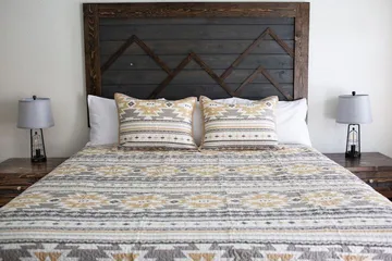 Pine Lodge