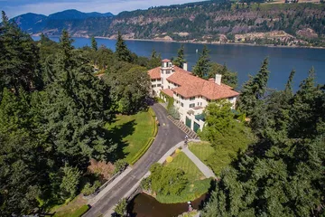 Columbia Gorge Hotel and Spa