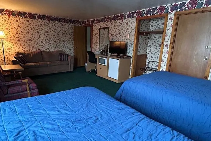 Room 5 of 19