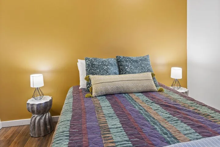 Room 2 of 49