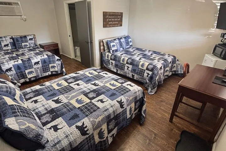Room 4 of 30