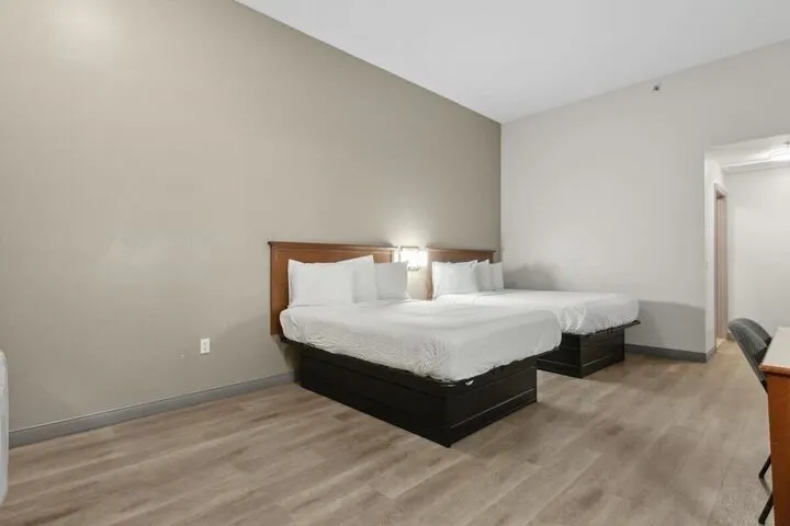Room 4 of 21