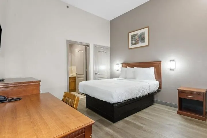 Room 5 of 21