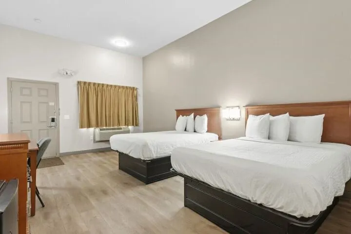 Room 3 of 21