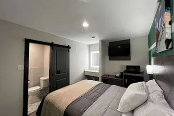 Bishop Arts Suites