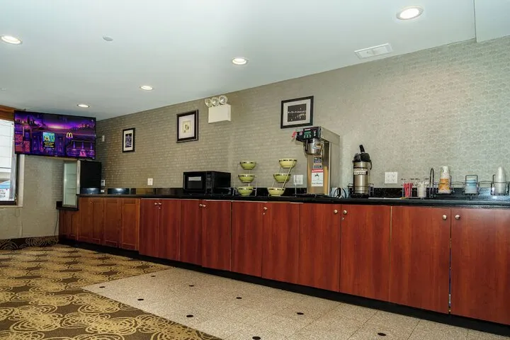 Hotel Interior 4 of 22